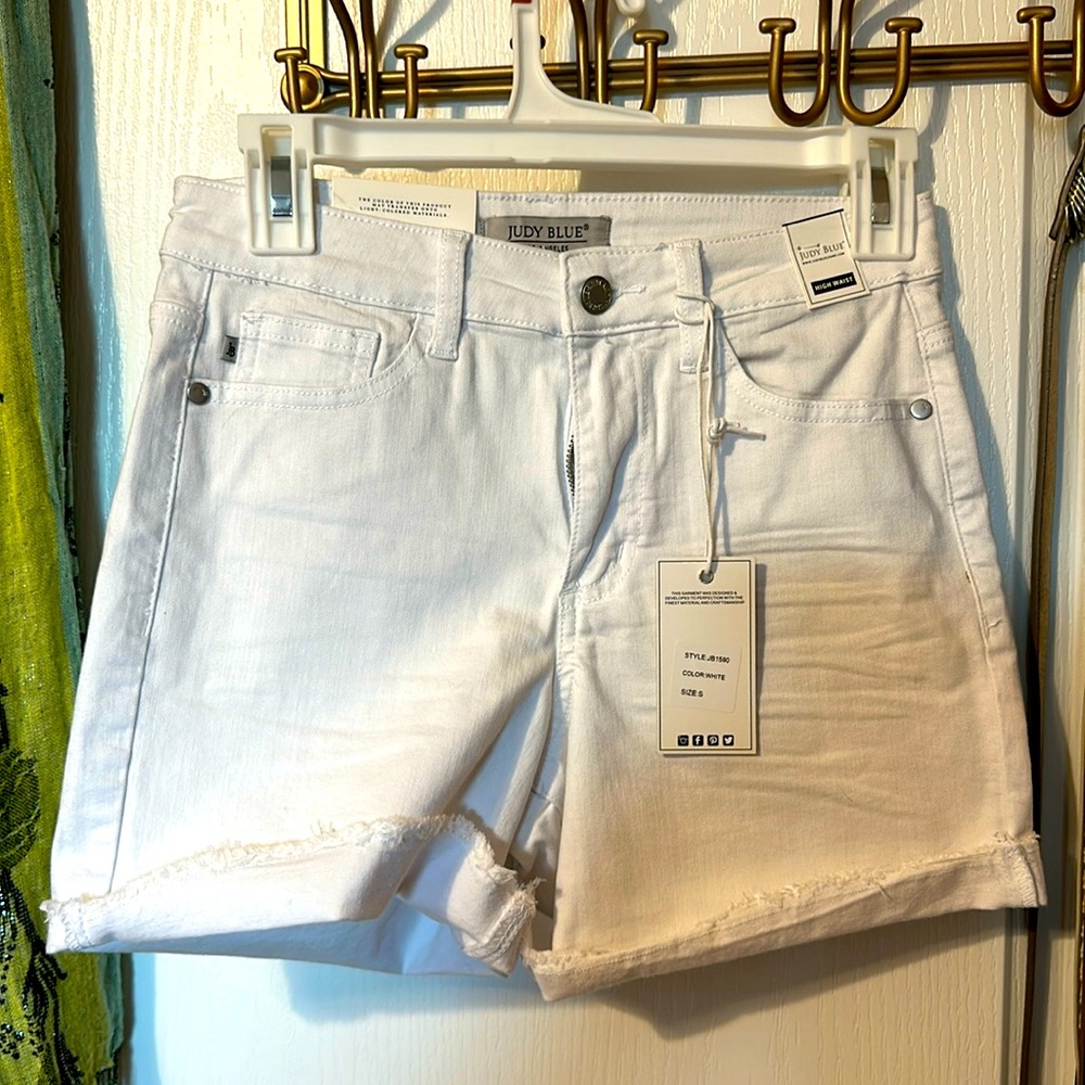 NWT White Shorts